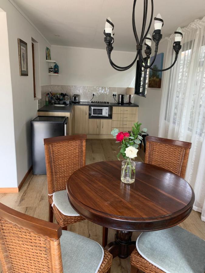 Garden Cottage In Ambiente Guest House 나이스나 외부 사진