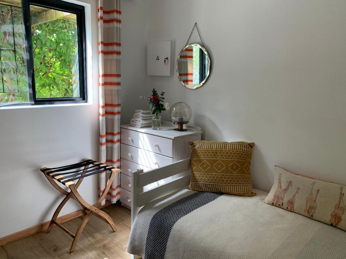 Garden Cottage In Ambiente Guest House 나이스나 외부 사진