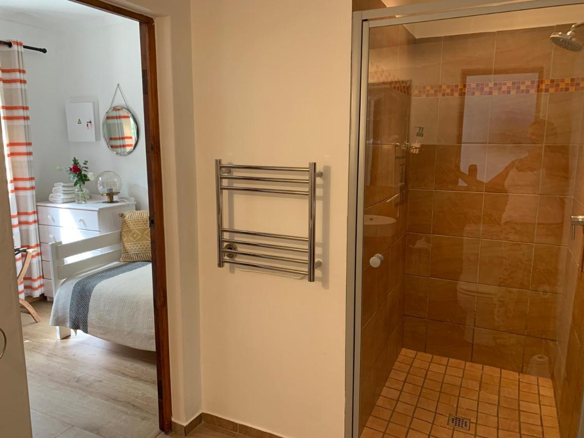 Garden Cottage In Ambiente Guest House 나이스나 외부 사진